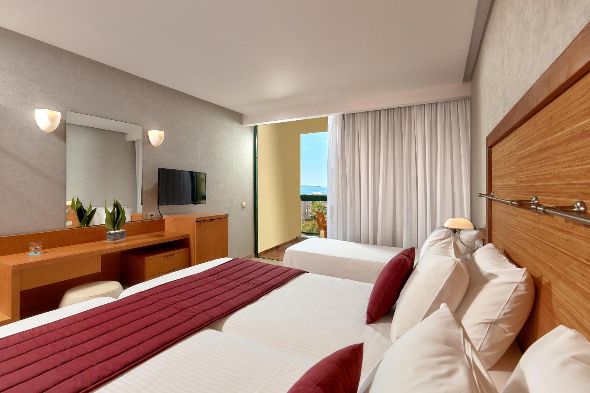Sirens Beach&village Hotel 4*