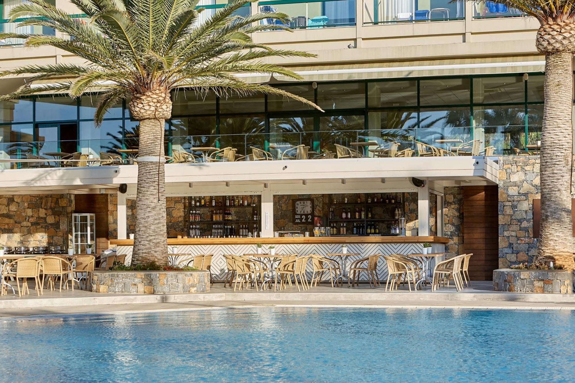 Hotel Sirens Beach & Village